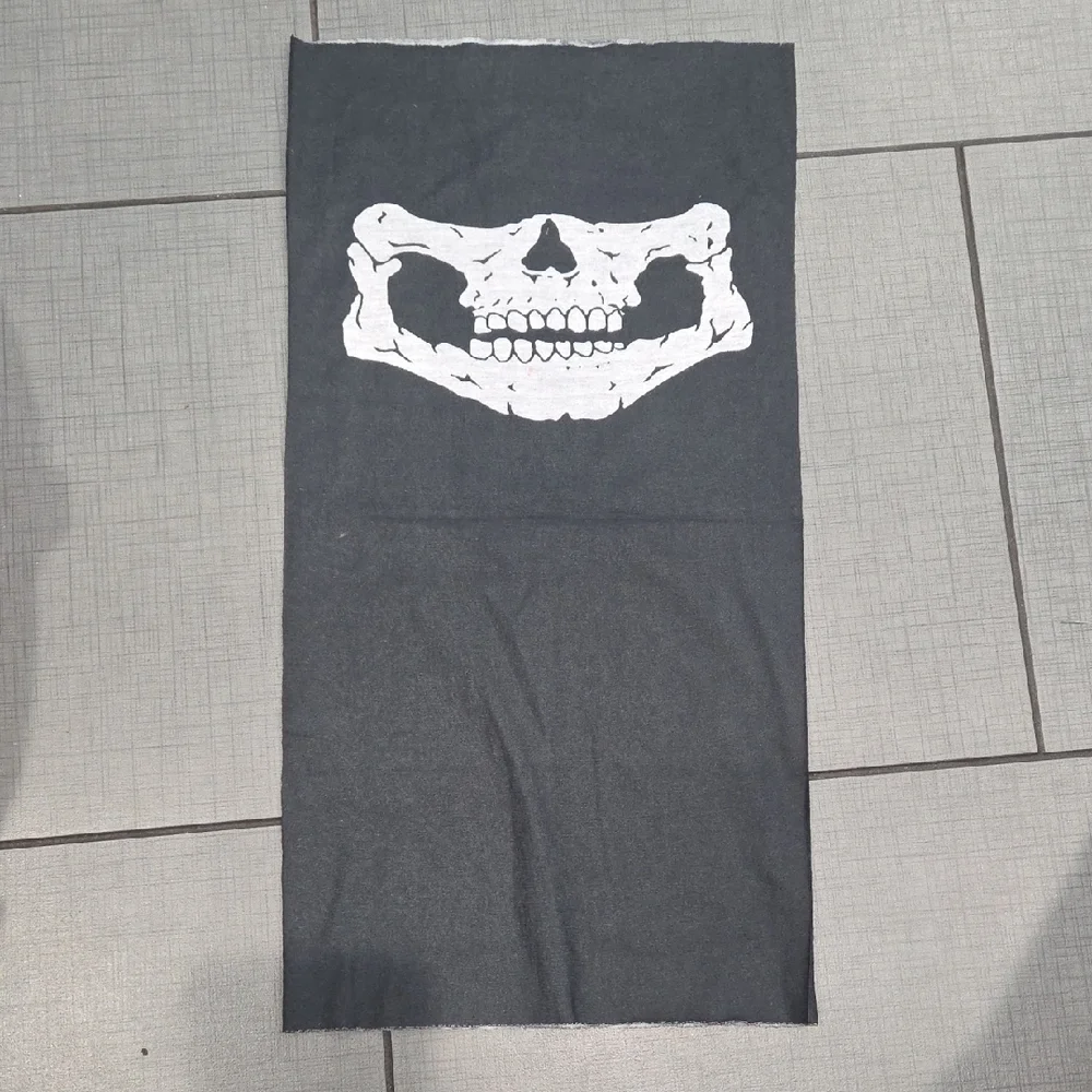 Black Skull Print Gaiter